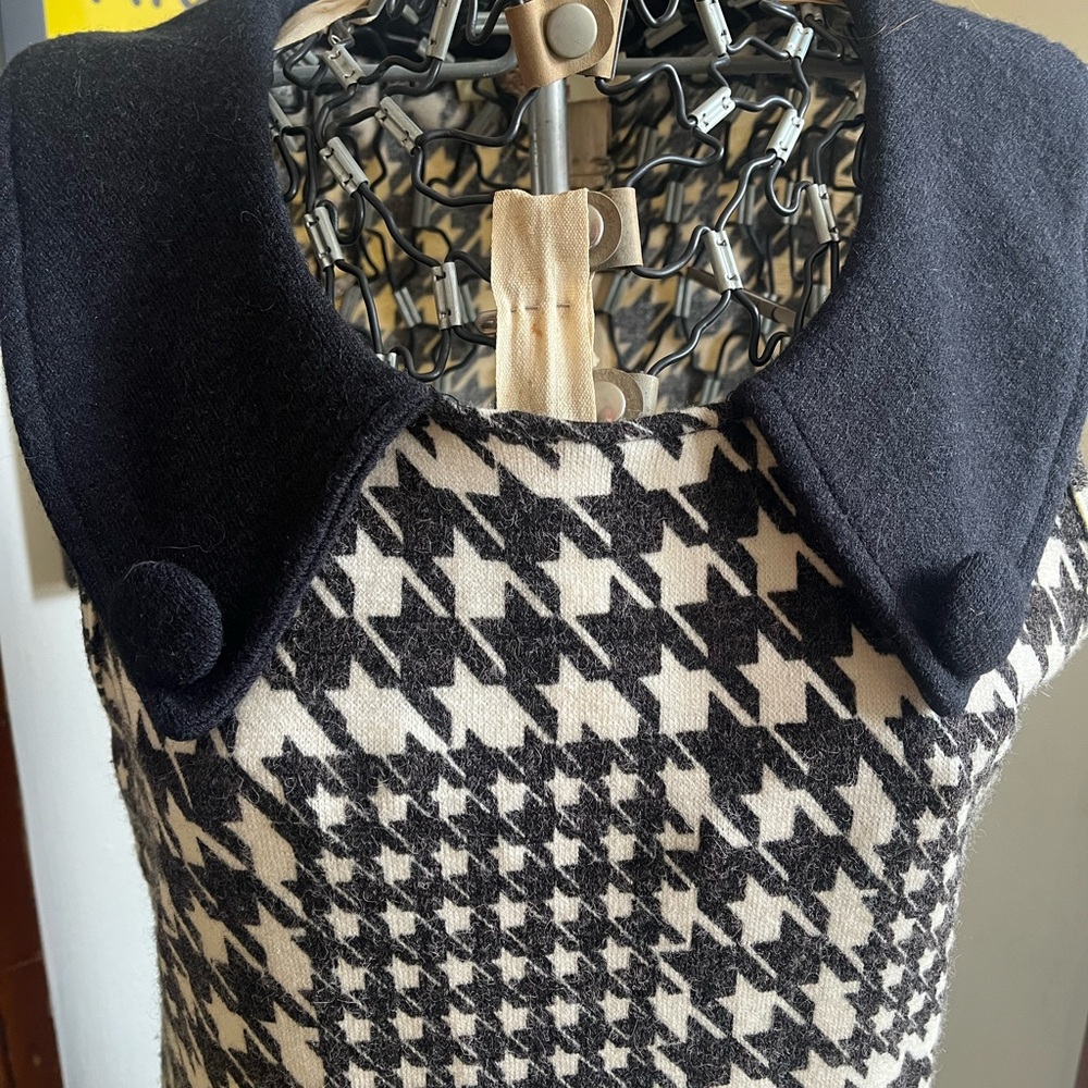 Vintage Mod 60s Black and White Houndstooth Dress - Picture 5 of 6